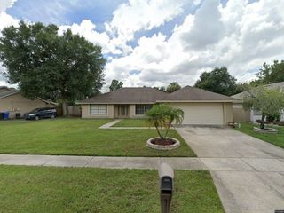 Foreclosed Home - 16504 ROUND OAK DR, 33618