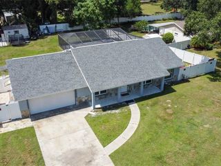 Foreclosed Home - 13604 WESTSHIRE DR, 33618