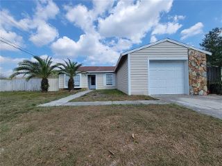 Foreclosed Home - 5721 CARROLLWOOD MEADOWS DR, 33625