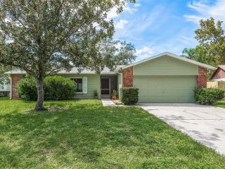 Foreclosed Home - 5012 OAKSHIRE DR, 33625