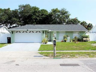 Foreclosed Home - 6808 FOUNTAIN AVE, 33634