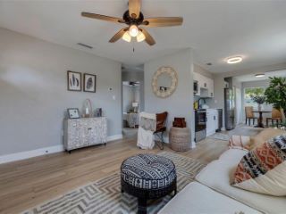 Foreclosed Home - List 100756109