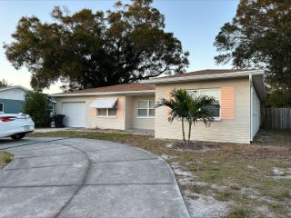 Foreclosed Home - 5809 GULFPORT BLVD S, 33707