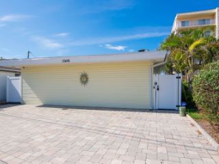 Foreclosed Home - 13426 GULF BLVD, 33708