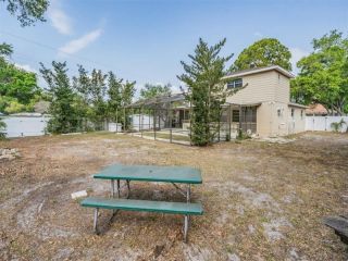 Foreclosed Home - List 100588105