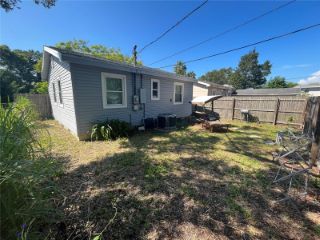 Foreclosed Home - 5221 5TH AVE N, 33710