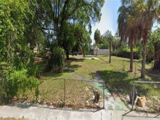 Foreclosed Home - 2500 5TH AVE S, 33712