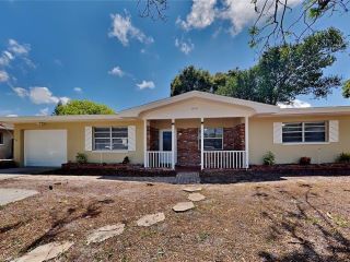 Foreclosed Home - 1821 RIDGEWAY DR, 33755