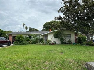 Foreclosed Home - 1851 EAST DR, 33755