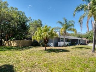 Foreclosed Home - 1664 SHARON WAY, 33764