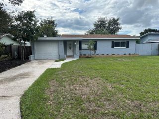 Foreclosed Home - 810 HELENA DR, 33770