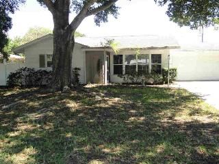 Foreclosed Home - 12516 82ND AVE, 33776