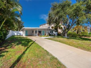 Foreclosed Home - 2108 BAY BLVD, 33785