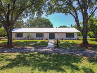 Foreclosed Home - 1725 LAKE MIRIAM DR, 33813