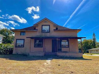 Foreclosed Home - 1048 W LIME ST, 33815