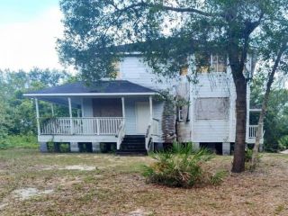 Foreclosed Home - 141 3RD AVE, 33827