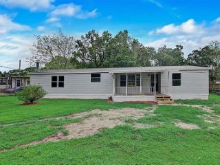 Foreclosed Home - 2185 SHADY ACRES DR, 33860