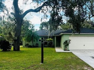 Foreclosed Home - 5320 GOLDEN GATE BLVD, 33868