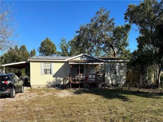 Foreclosed Home - 4917 MANATEE DR, 33870