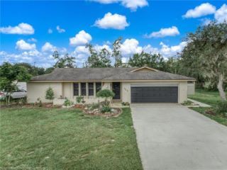 Foreclosed Home - 829 GOLFSIDE LN, 33870