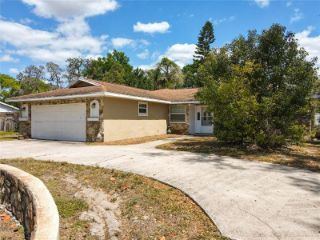 Foreclosed Home - 3150 LAKEVIEW DR, 33870