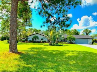 Foreclosed Home - 3603 FAIRWAY RD, 33872
