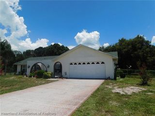 Foreclosed Home - 5824 THUNDER RD, 33876