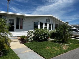 Foreclosed Home - 33 MARINA DR, 33881