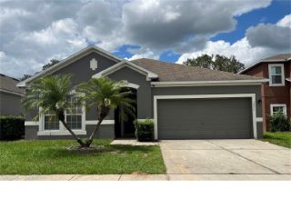 Foreclosed Home - 1256 SALISBURY DR, 33881