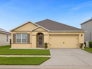 Foreclosed Home - 3045 COUNTRY CLUB CIR, 33881