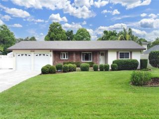 Foreclosed Home - 1010 EDGEWATER DR, 33884