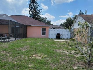 Foreclosed Home - 356 STERLING DR, 33884