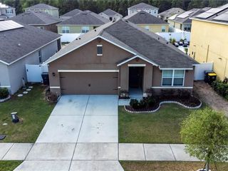 Foreclosed Home - 325 BRIAR PATCH LOOP, 33896