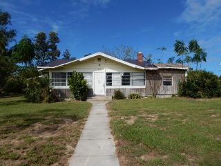 Foreclosed Home - 318 Eucalyptus Road, 33898