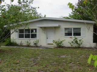Foreclosed Home - 2640 ELMWOOD ST, 33901
