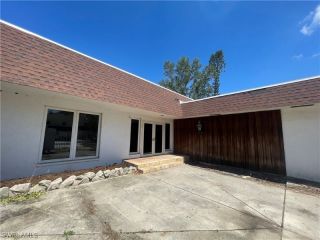 Foreclosed Home - 2950 MCCANN ST, 33901