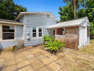 Foreclosed Home - 2263 ALTAMONT AVE, 33901