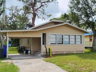 Foreclosed Home - 2242 SOUTH ST, 33901