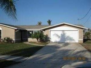 Foreclosed Home - 4443 N PACIFIC CIR, 33903