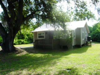 Foreclosed Home - 1130 RIVER RD, 33903