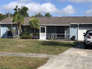 Foreclosed Home - 996 JOLLY RD, 33903