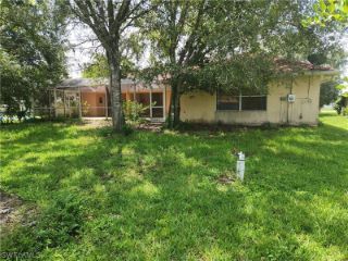 Foreclosed Home - 12332 2ND ST, 33905