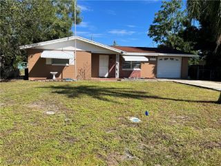 Foreclosed Home - 12650 THIRD ST, 33905