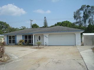 Foreclosed Home - 2336 CRYSTAL DR, 33907