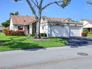 Foreclosed Home - 1755 AUGUSTA DR, 33907