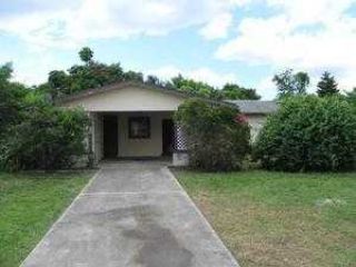 Foreclosed Home - 422 NE 14TH PL, 33909
