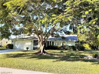 Foreclosed Home - 401 SW 47TH ST, 33914