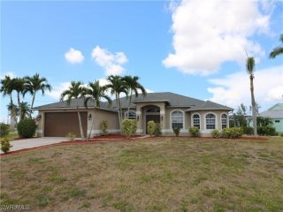 Foreclosed Home - 4304 SW 16TH PL, 33914