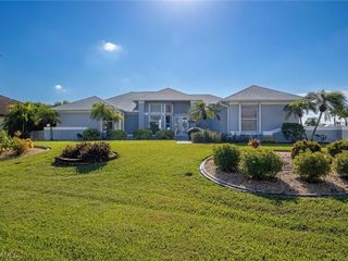Foreclosed Home - 3815 SURFSIDE BLVD, 33914