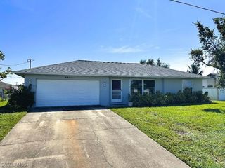 Foreclosed Home - 4005 SW 2ND CT, 33914